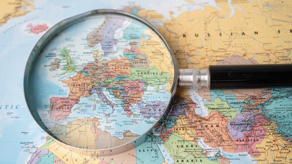 Un mapara de europa en la página de medios de contacto